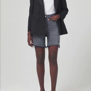 NWT Camilla Frayed Hem Short In Karma Size 25